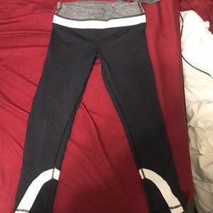 Lululemon leggings size 4